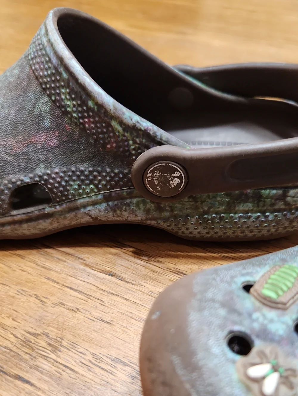 Crocs Classic Bugs Size J2